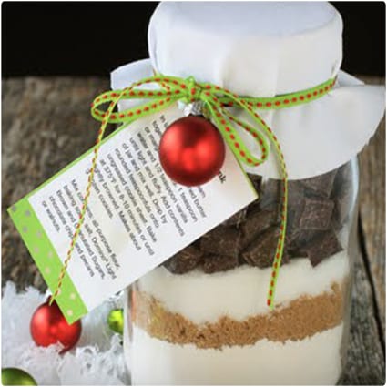 44 Creative DIY Christmas Gifts in a Jar