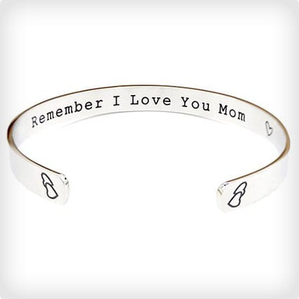 https://dodoburd.com/wp-content/uploads/2016/10/Love-You-Mom-Bangle-1.jpg