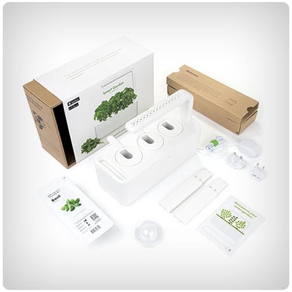 Click & Grow Smart Indoor Garden