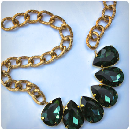 Diy Emerald Green Sew On Jewel Necklace