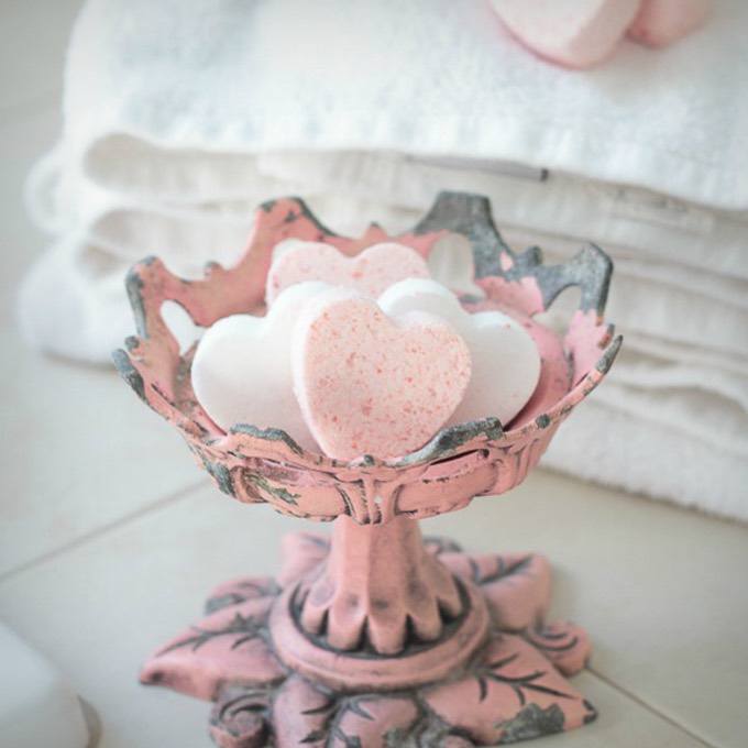 Homemade Valentine Bath Bombs